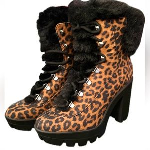 Jessica Simpson Persian leopard platform chunky heel combat boot size 8.5